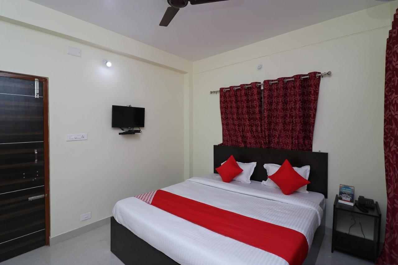 Oyo Hotel Ayush Palace Cuttack Eksteriør bilde