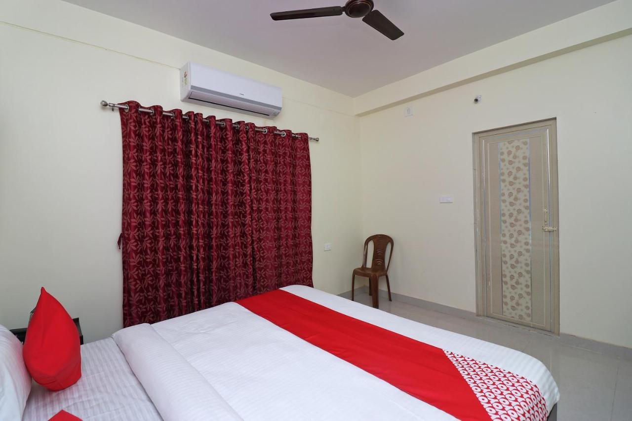 Oyo Hotel Ayush Palace Cuttack Eksteriør bilde