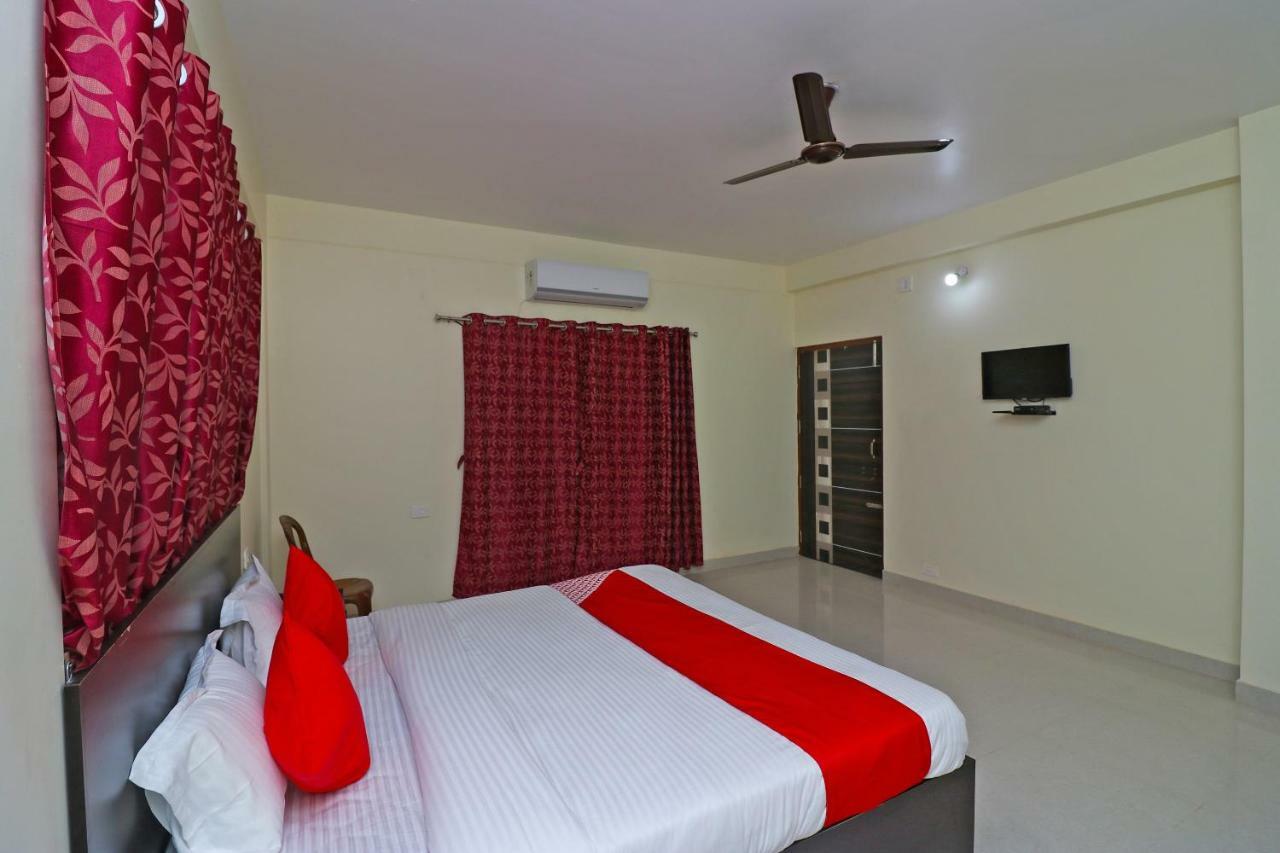 Oyo Hotel Ayush Palace Cuttack Eksteriør bilde
