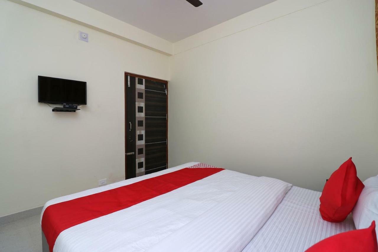 Oyo Hotel Ayush Palace Cuttack Eksteriør bilde